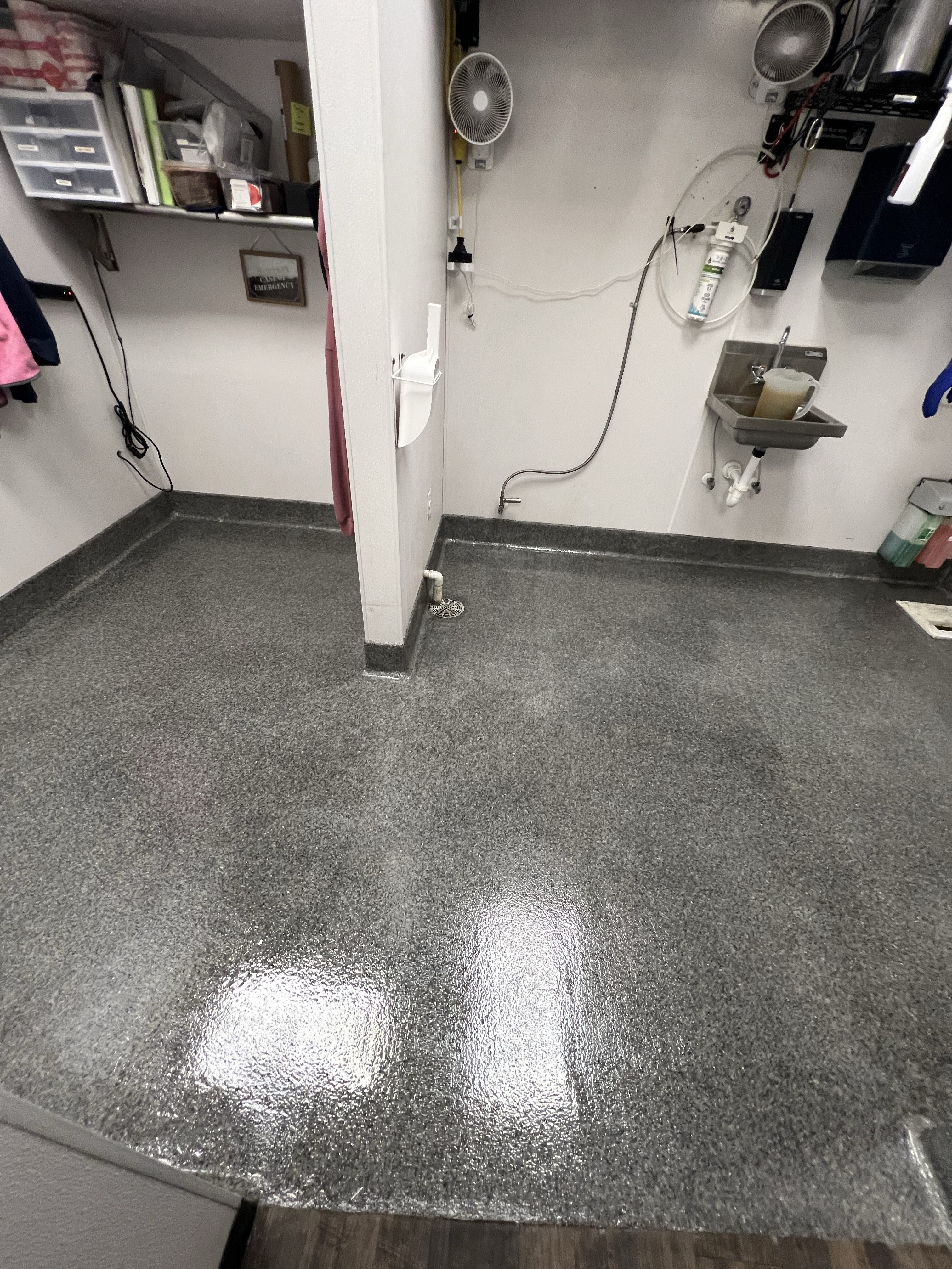 Epoxy Dishwashing Room - North Florida interior finishing project